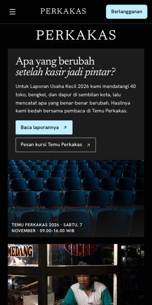 Tampilan template Esai & podcast di ponsel